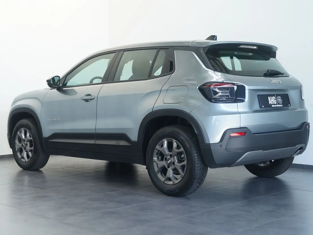 Jeep Avenger 4