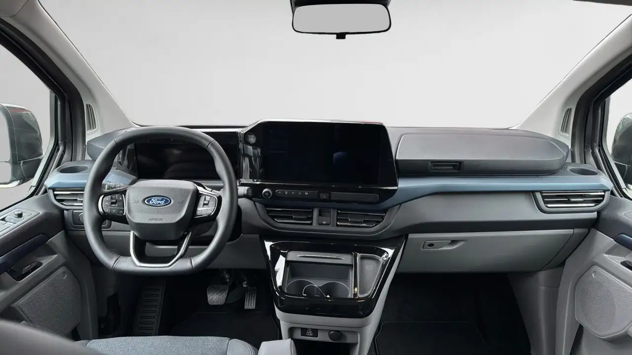 Ford Tourneo 11