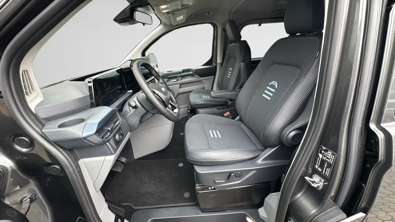 Ford Tourneo 12