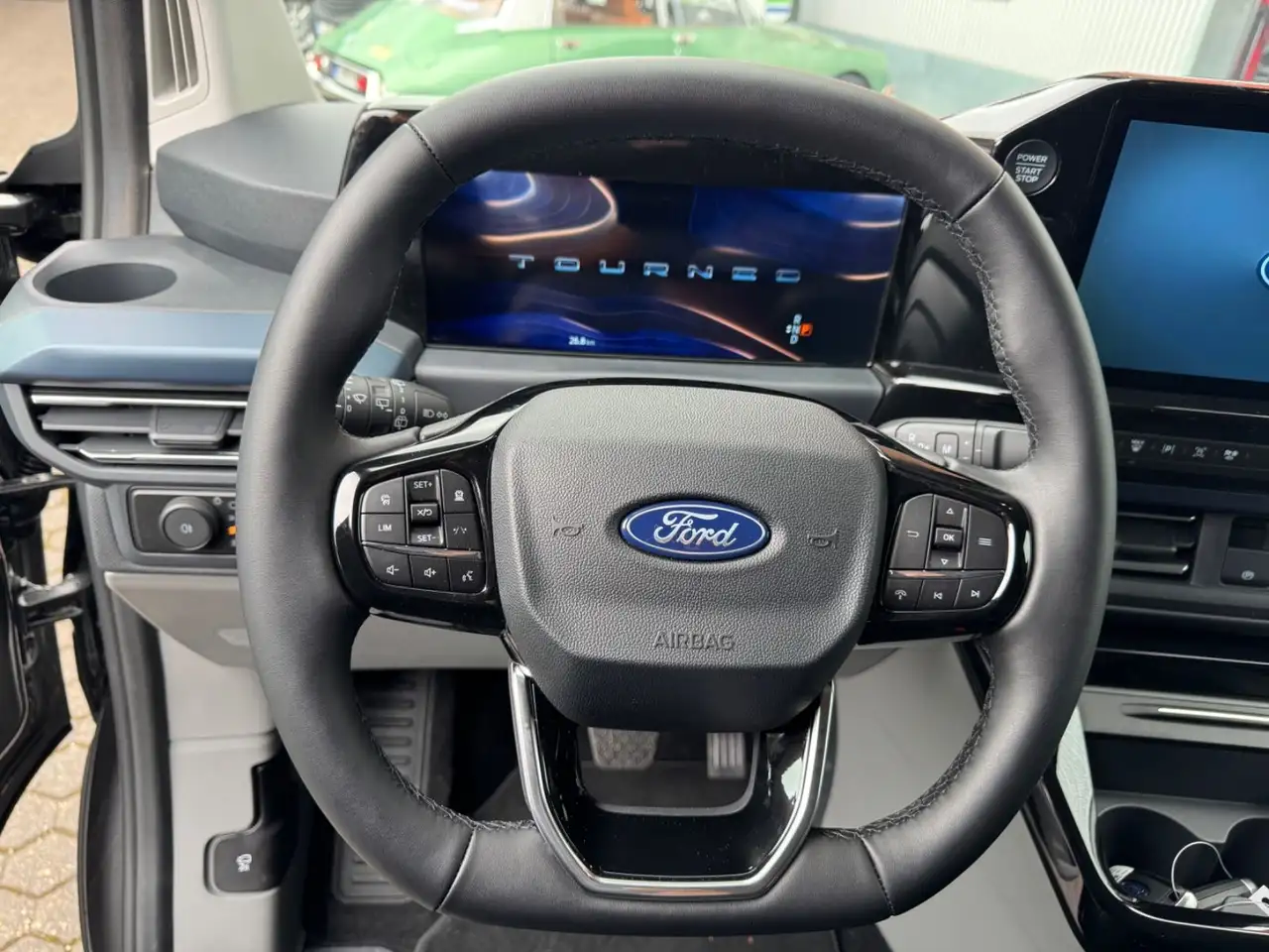 Ford Tourneo 16
