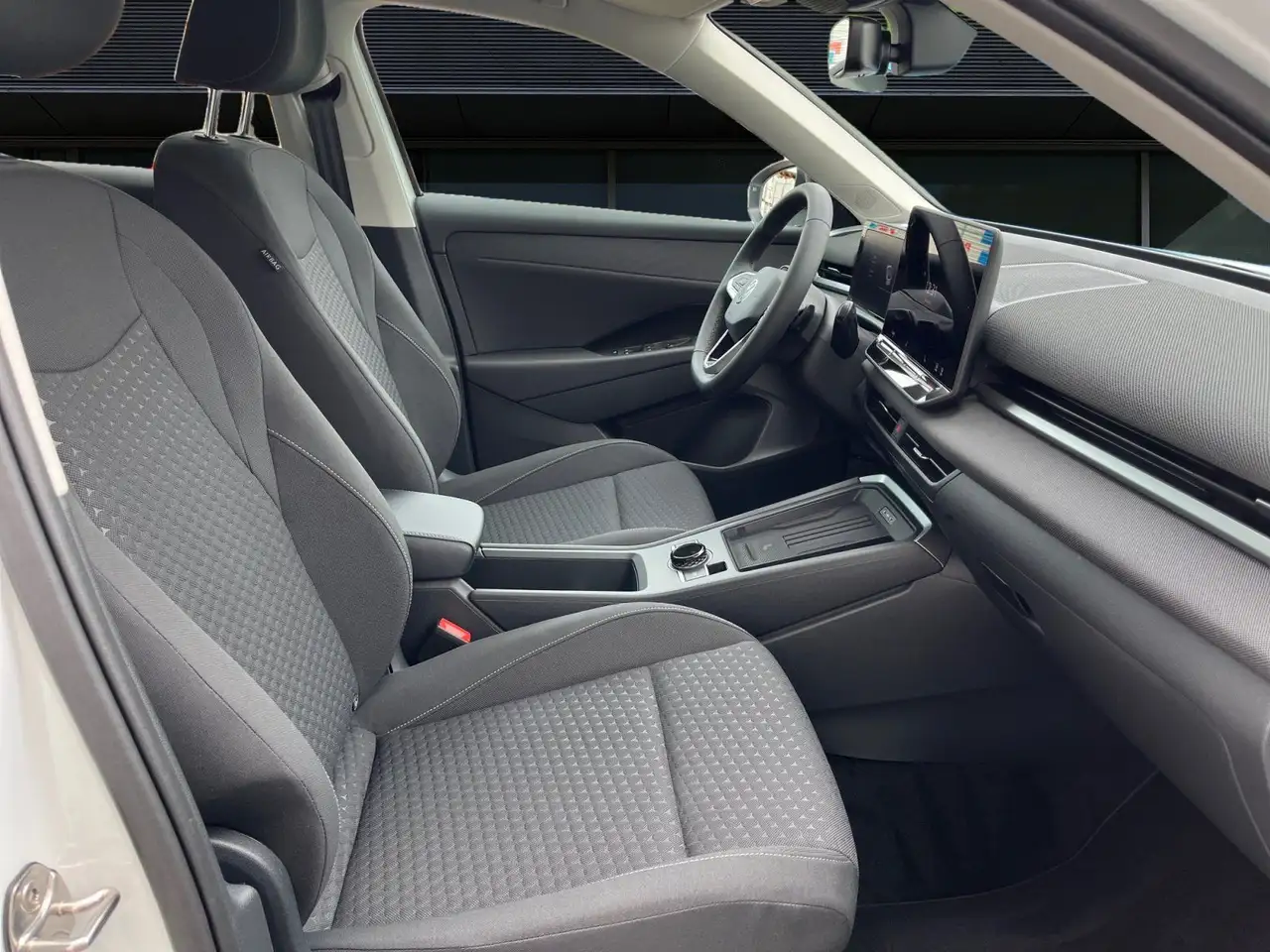 Volkswagen T-Roc 12