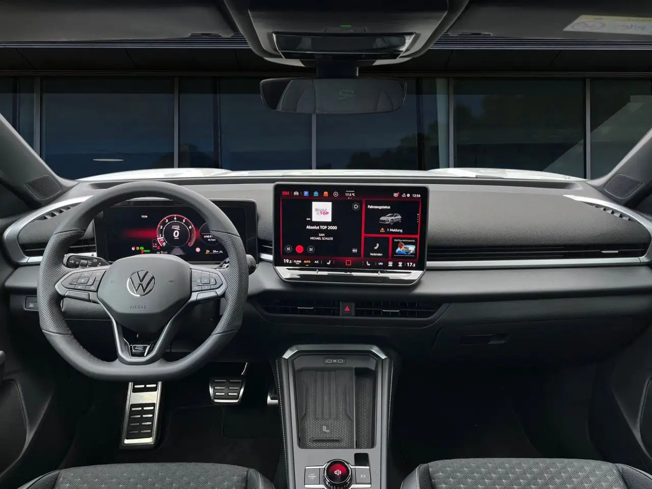 Volkswagen T-Roc 6