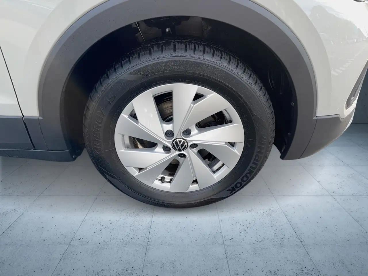 Volkswagen T-Cross 7