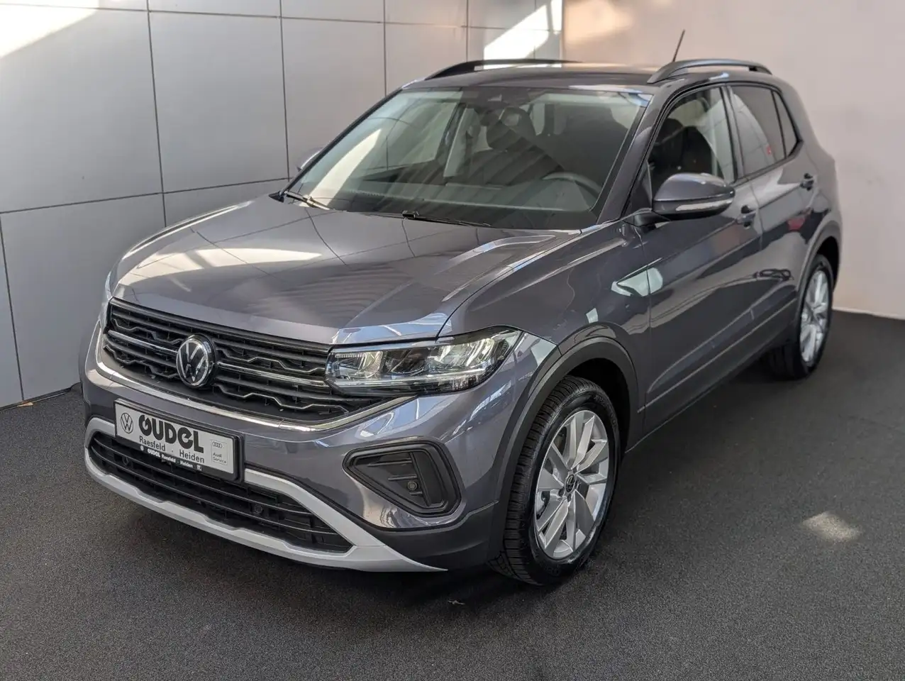 Volkswagen T-Cross 2