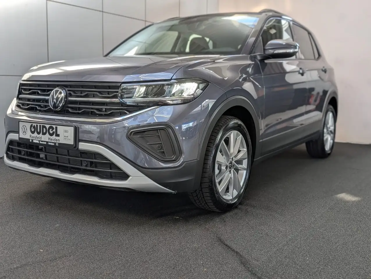 Volkswagen T-Cross 3