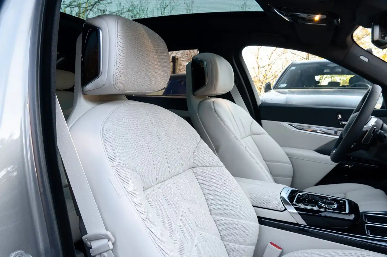 BMW 740 14