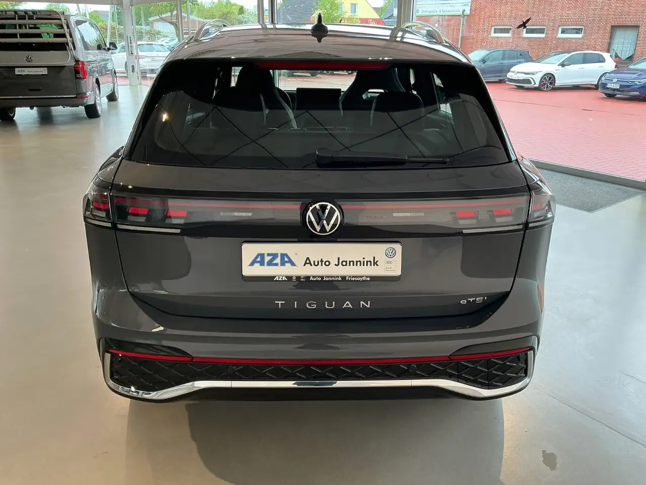 Volkswagen Tiguan 8