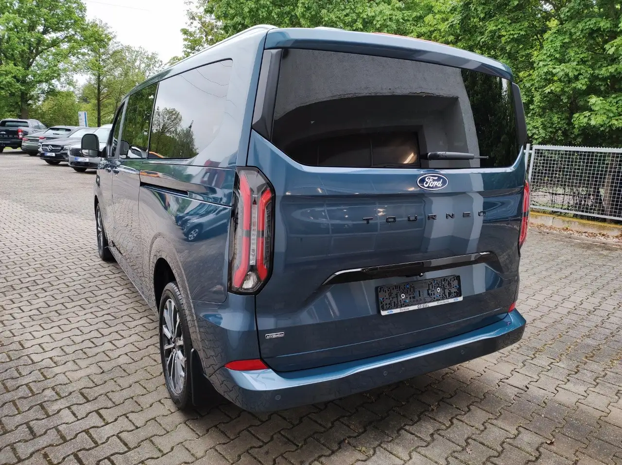 Ford Tourneo 4