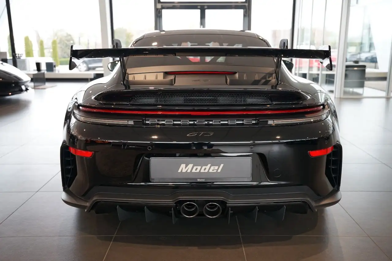Porsche 992 4