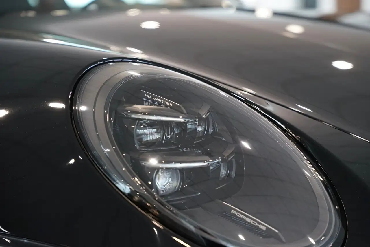 Porsche 992 13