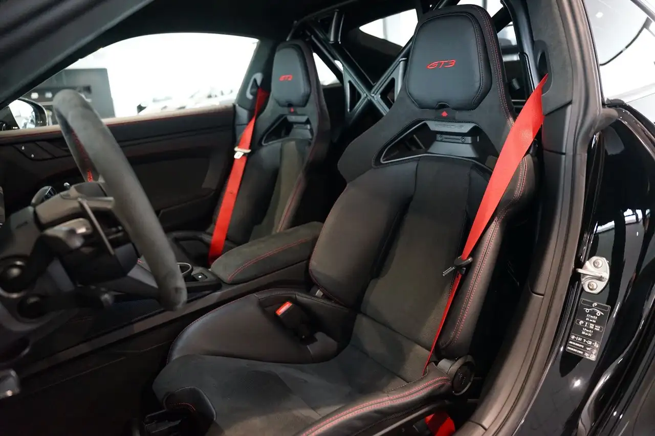 Porsche 992 14