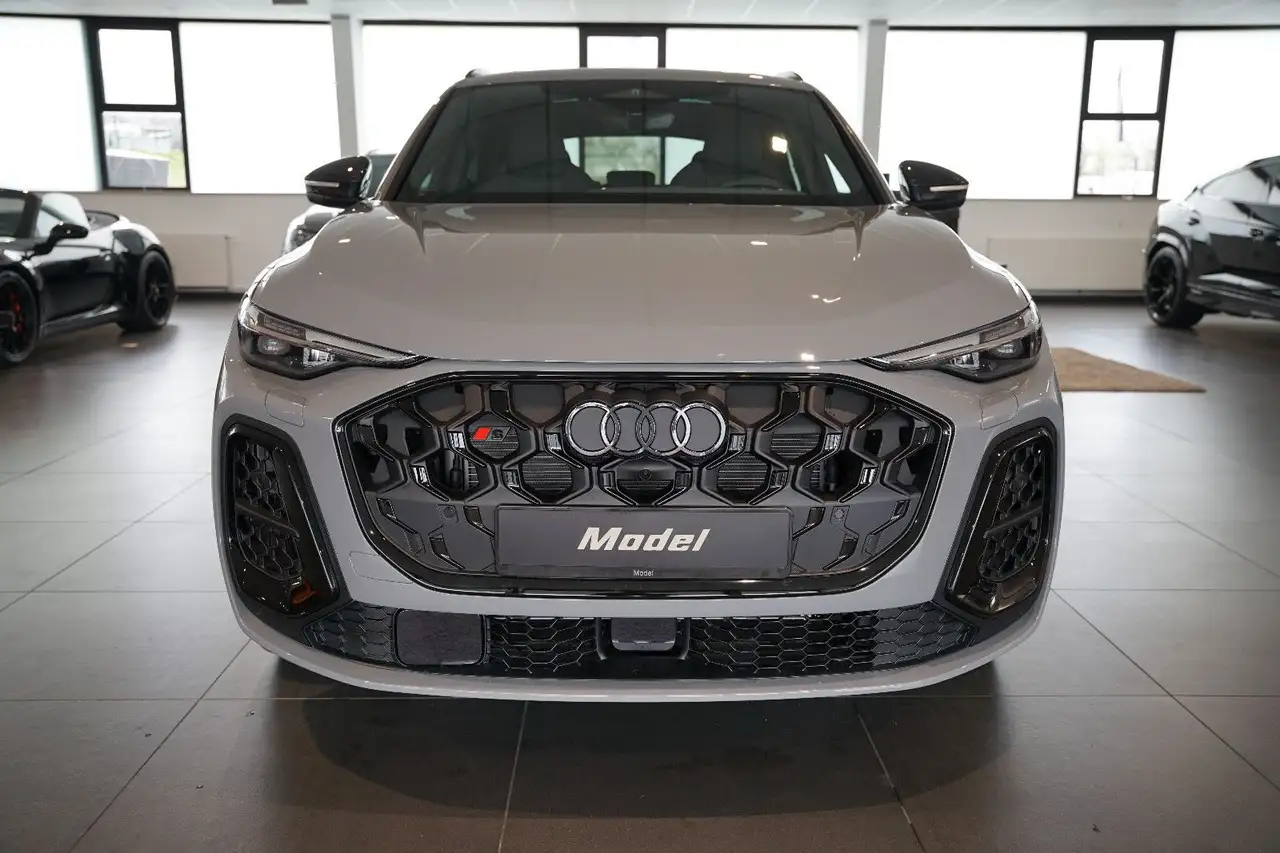 Audi SQ5 3