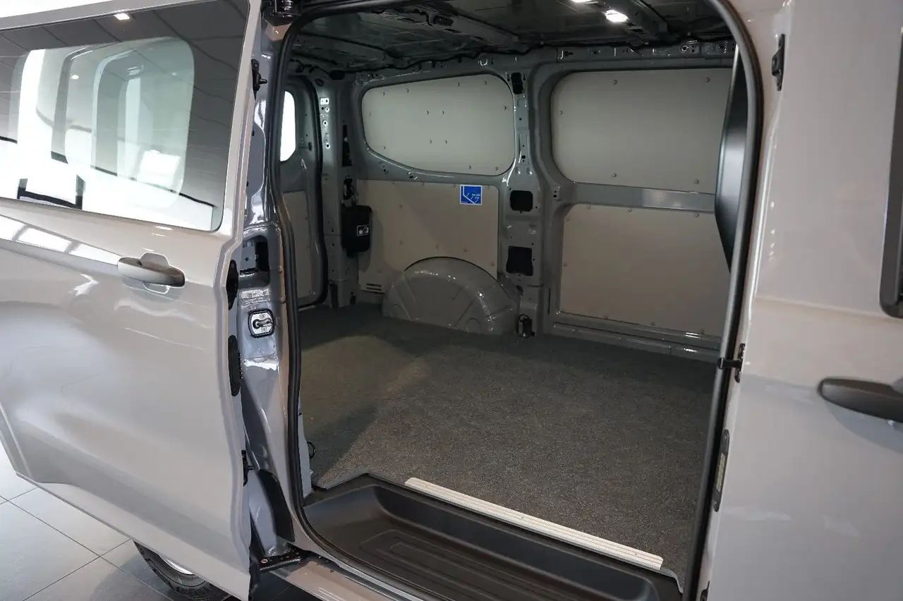 Volkswagen T7 Transporter 11