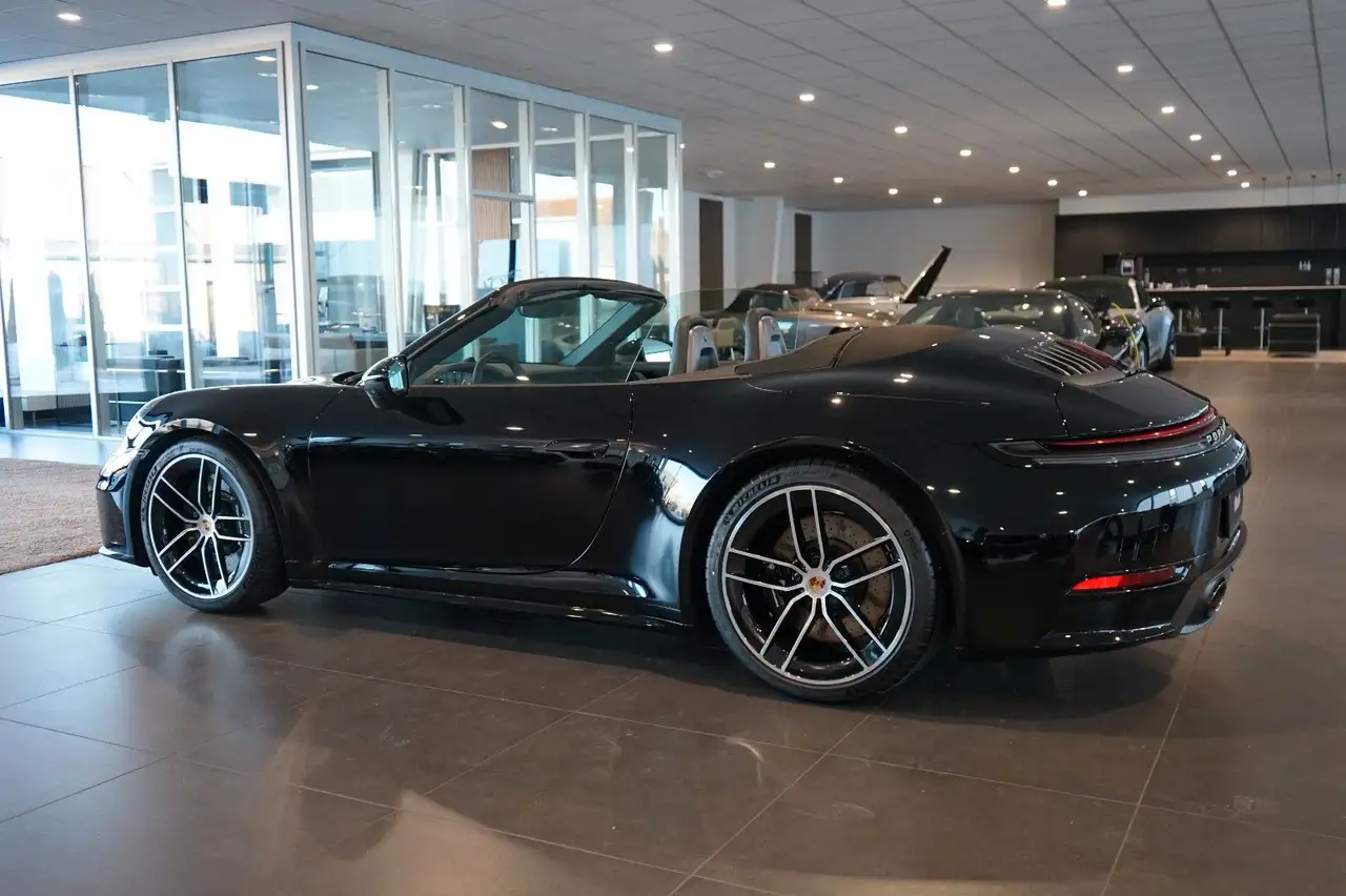 Porsche 992 2