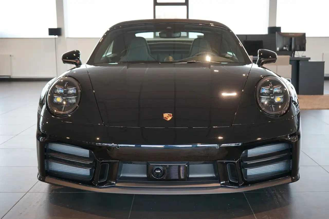 Porsche 992 5