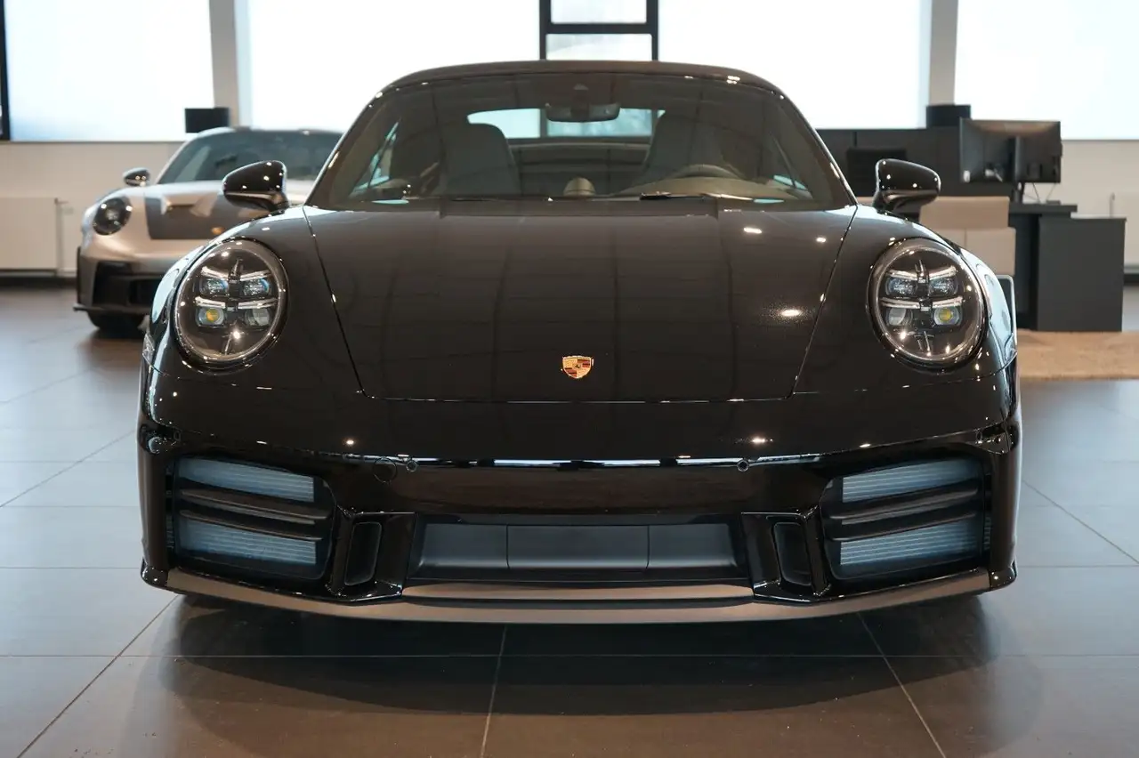 Porsche 992 5