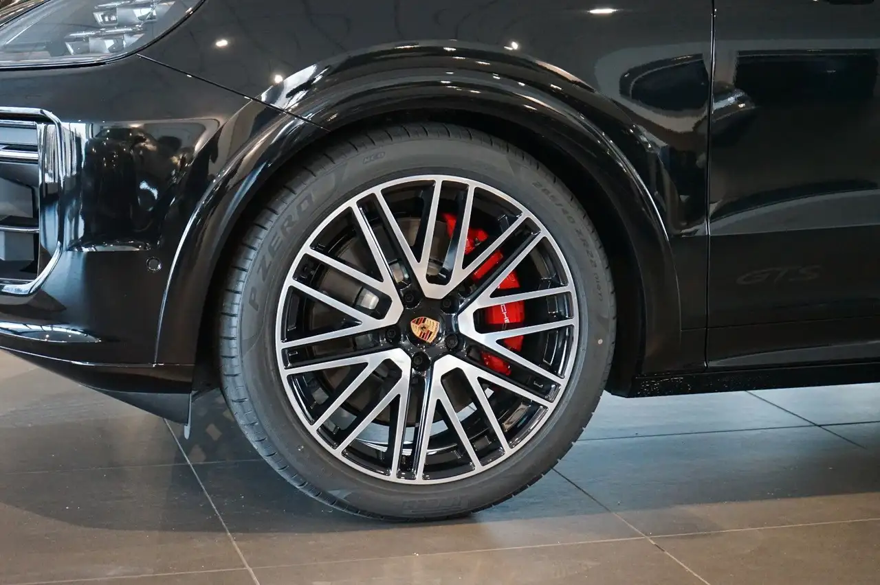 Porsche Cayenne 6