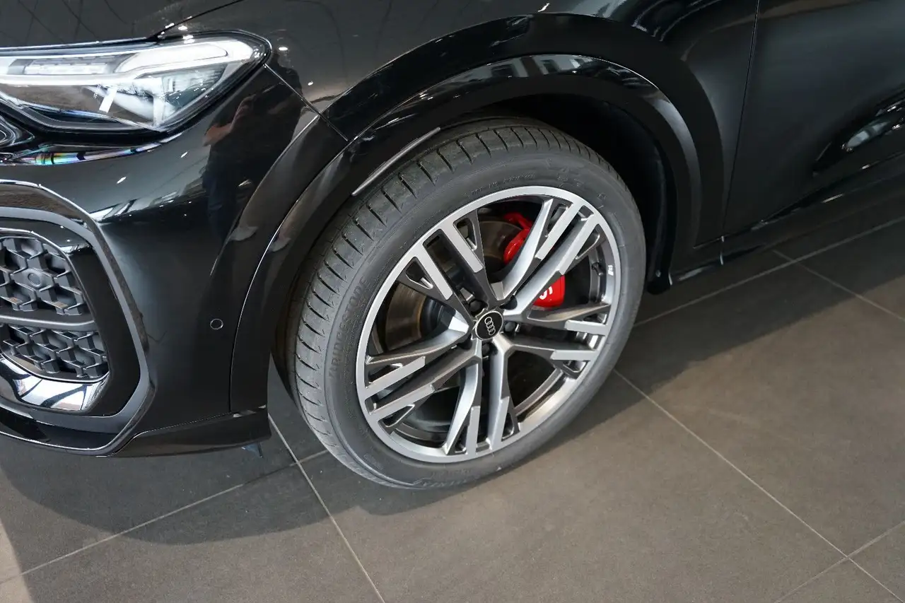 Audi SQ5 7