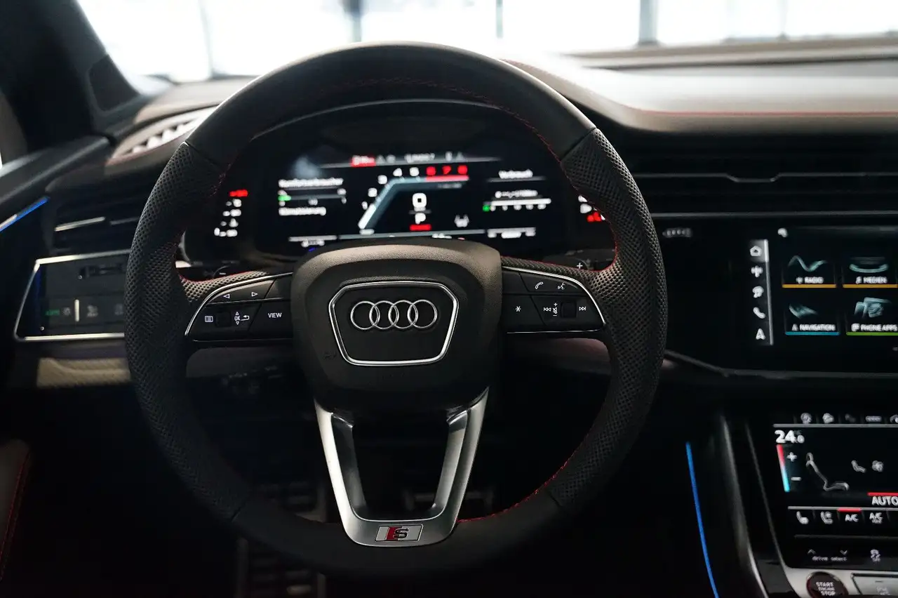 Audi SQ7 13