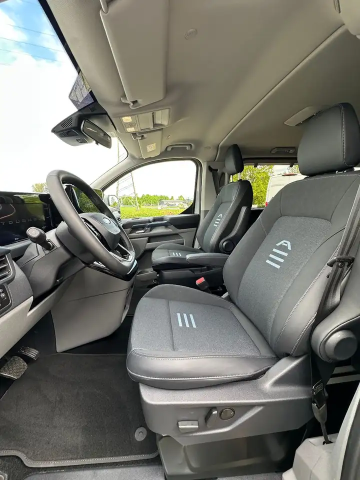 Ford Tourneo 10