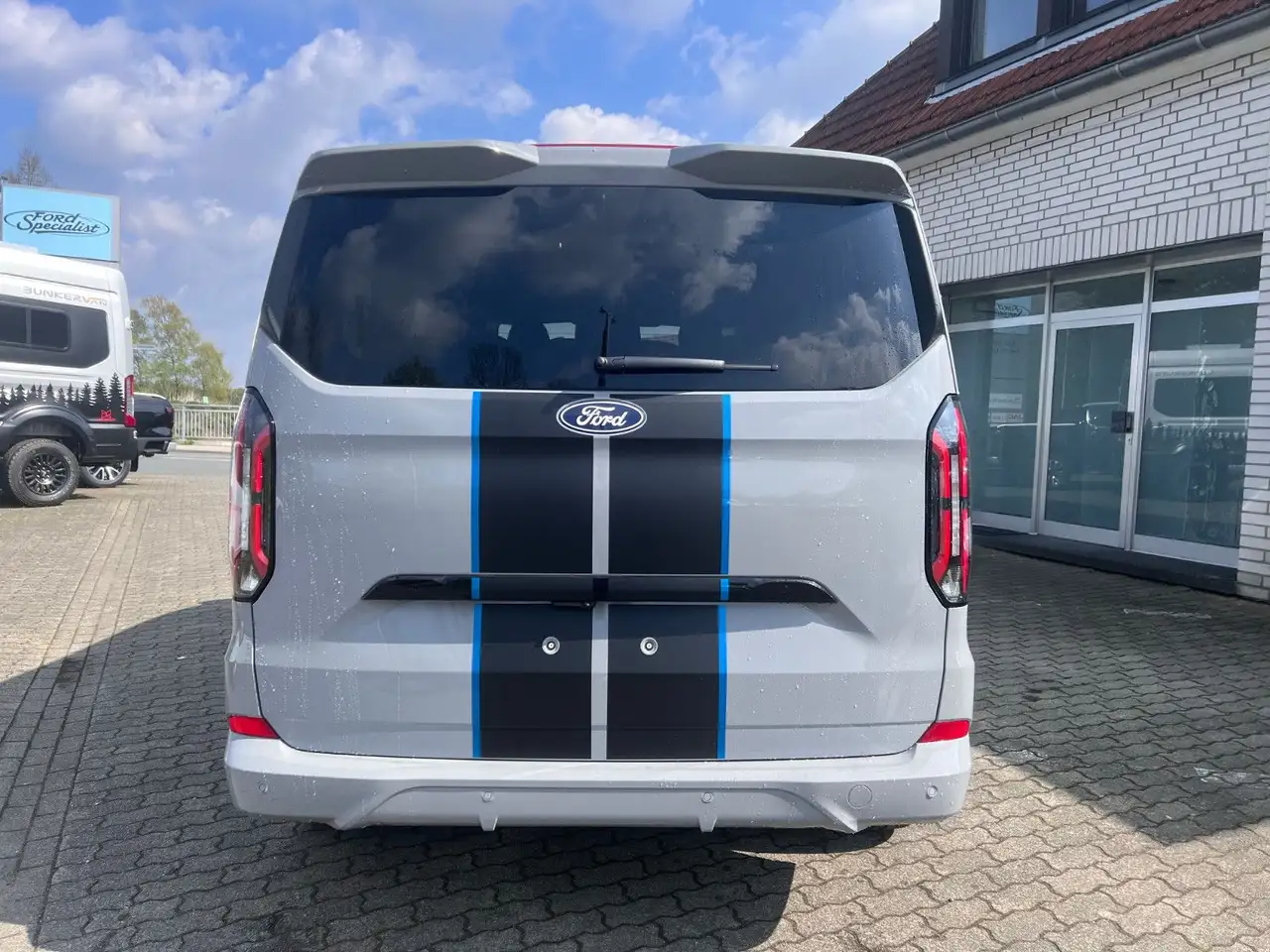 Ford Tourneo 6