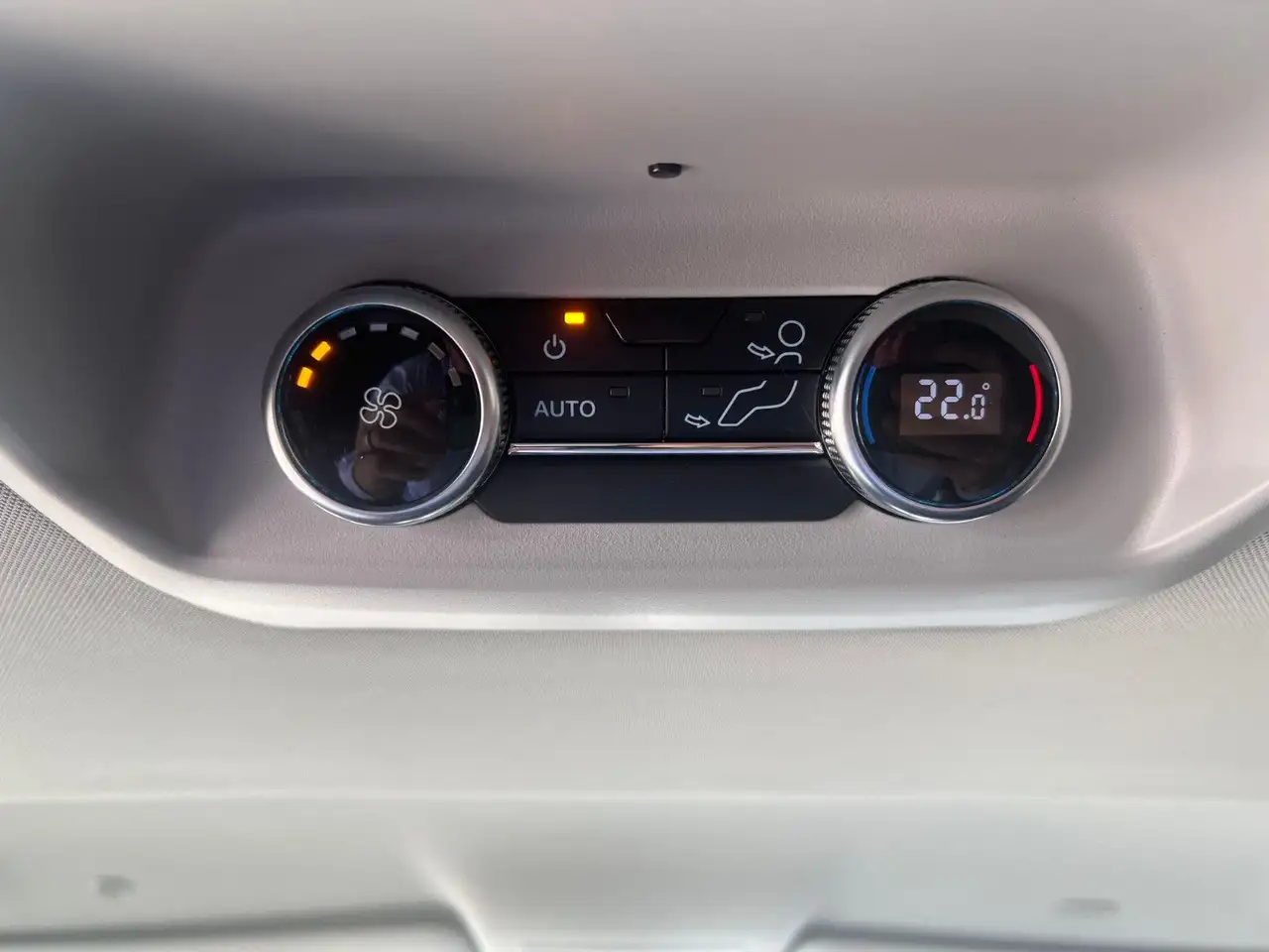 Ford Tourneo 13