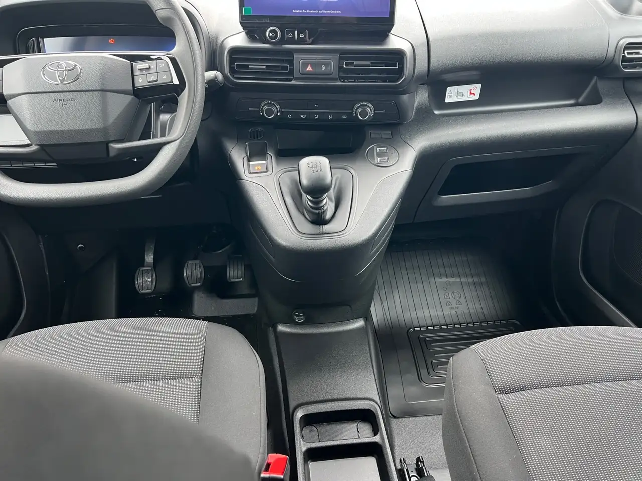 Toyota PROACE 11