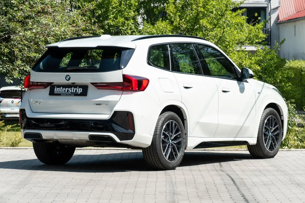 BMW X1 6