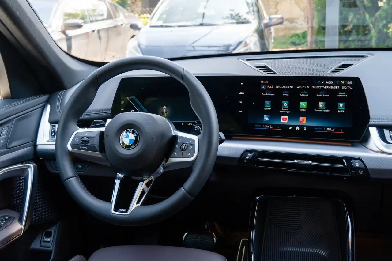 BMW X1 16