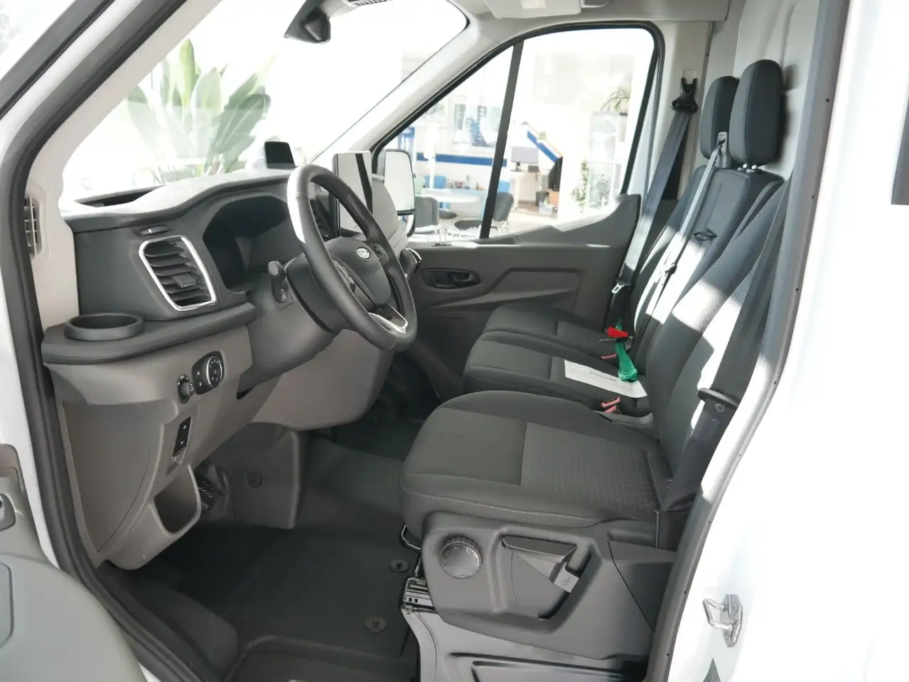 Ford Transit 13