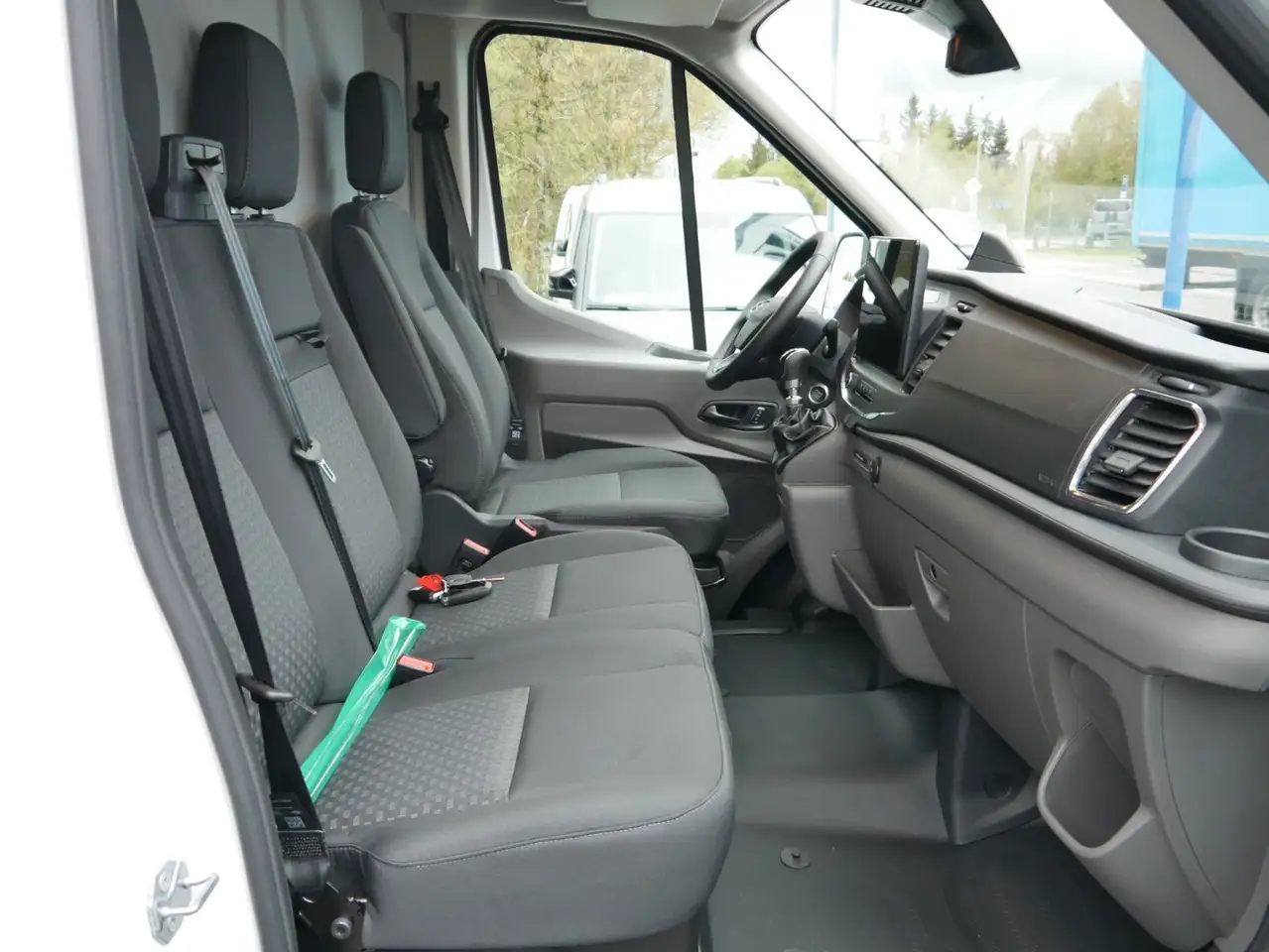Ford Transit 16