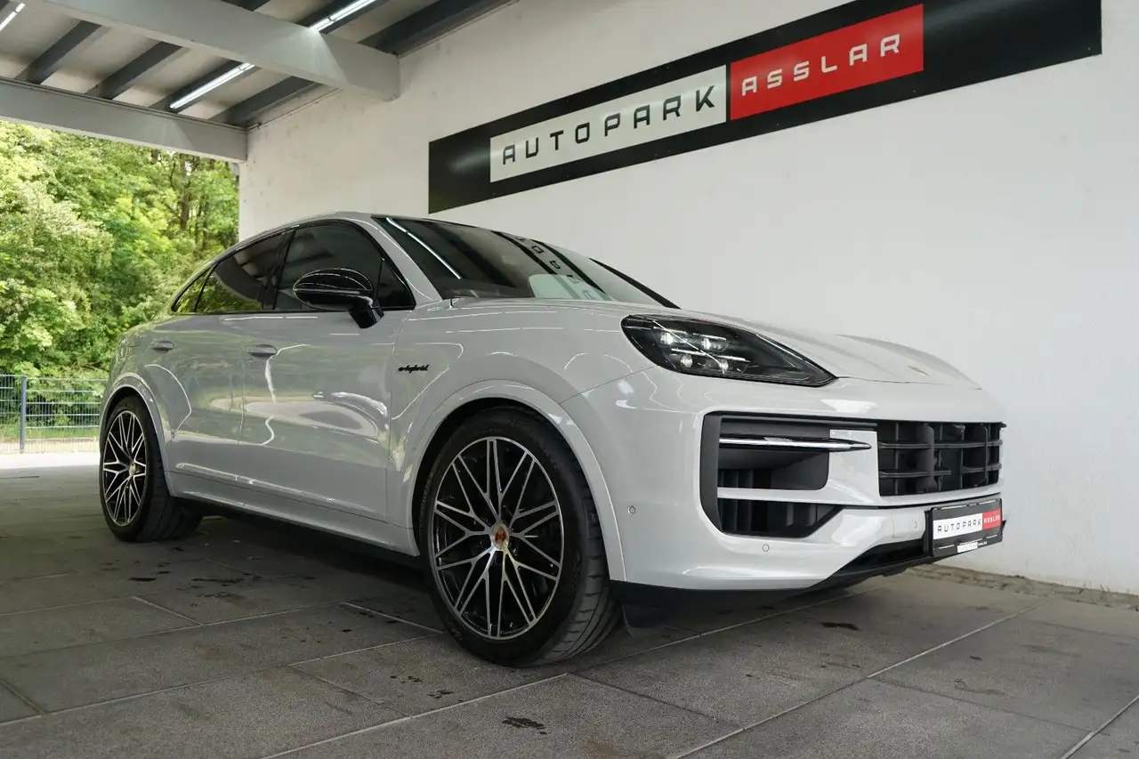 Porsche Cayenne 2