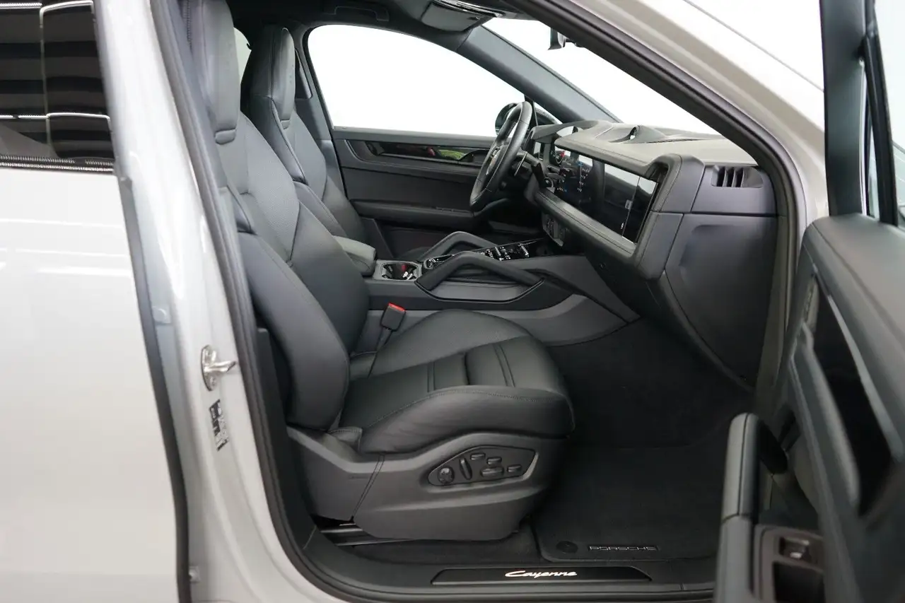 Porsche Cayenne 11