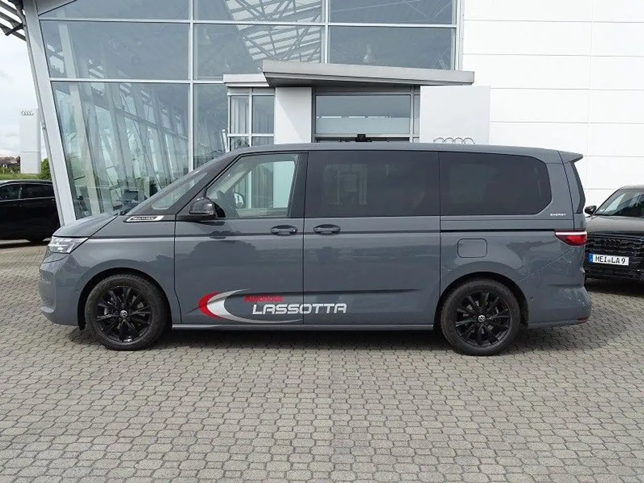Volkswagen T7 Multivan 5