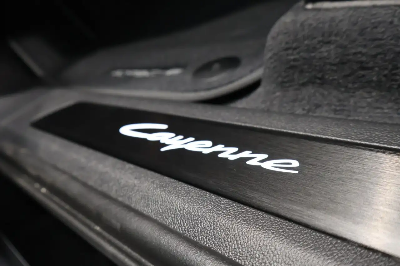 Porsche Cayenne 13