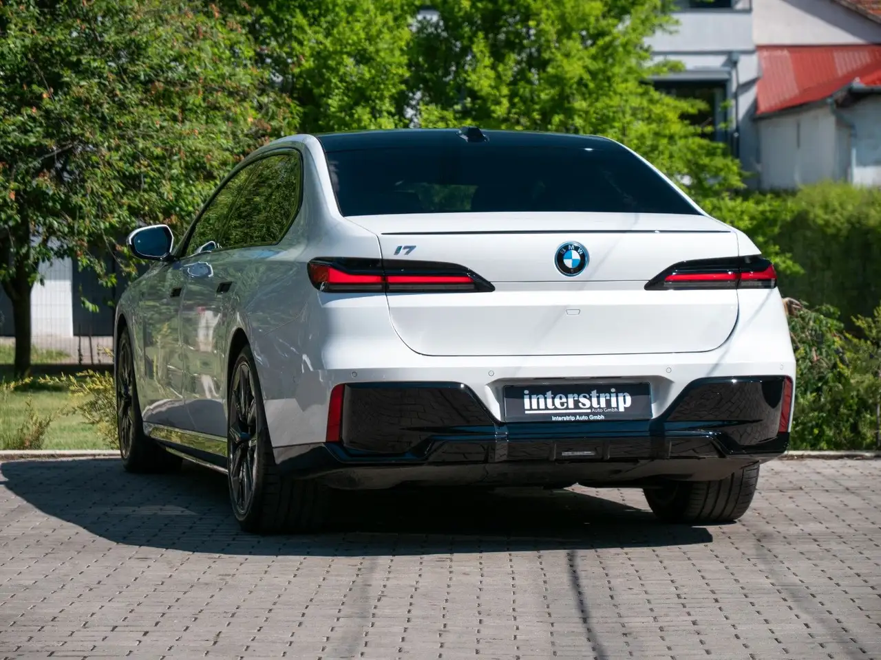 BMW i7 60 4