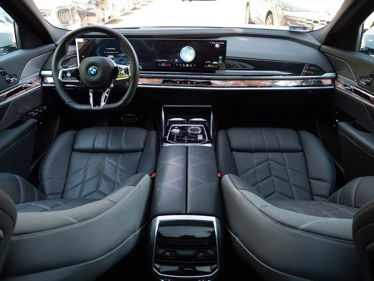 BMW i7 60 14