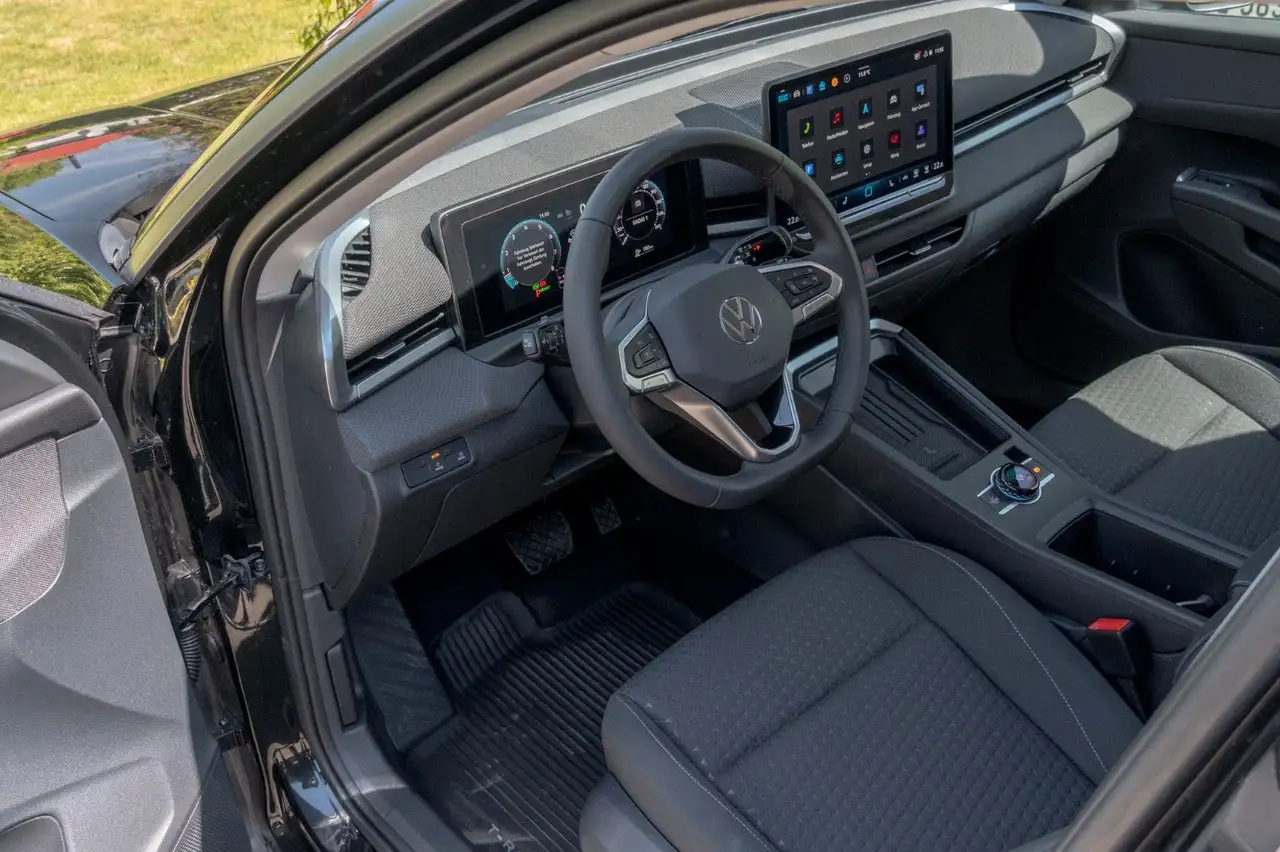 Volkswagen T-Roc 12