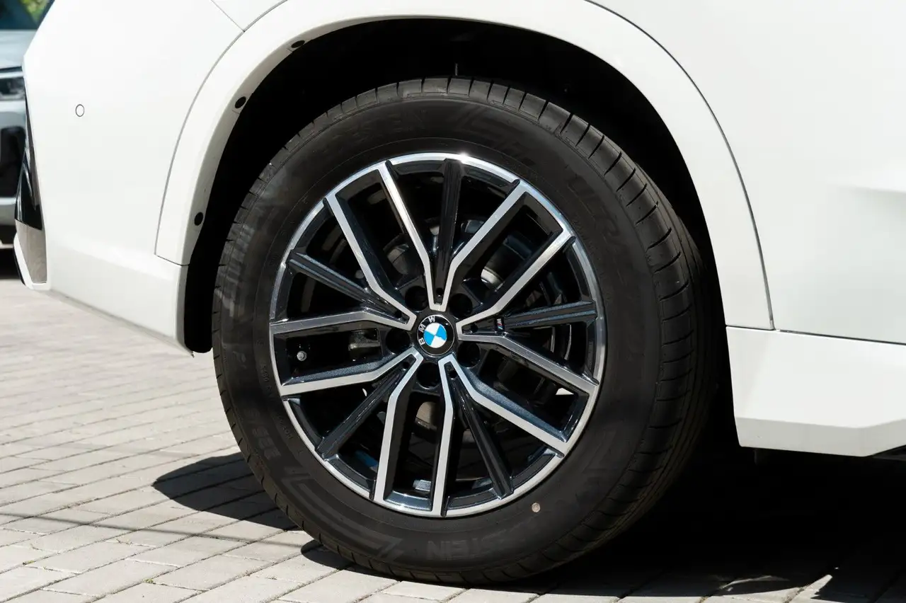 BMW X1 10