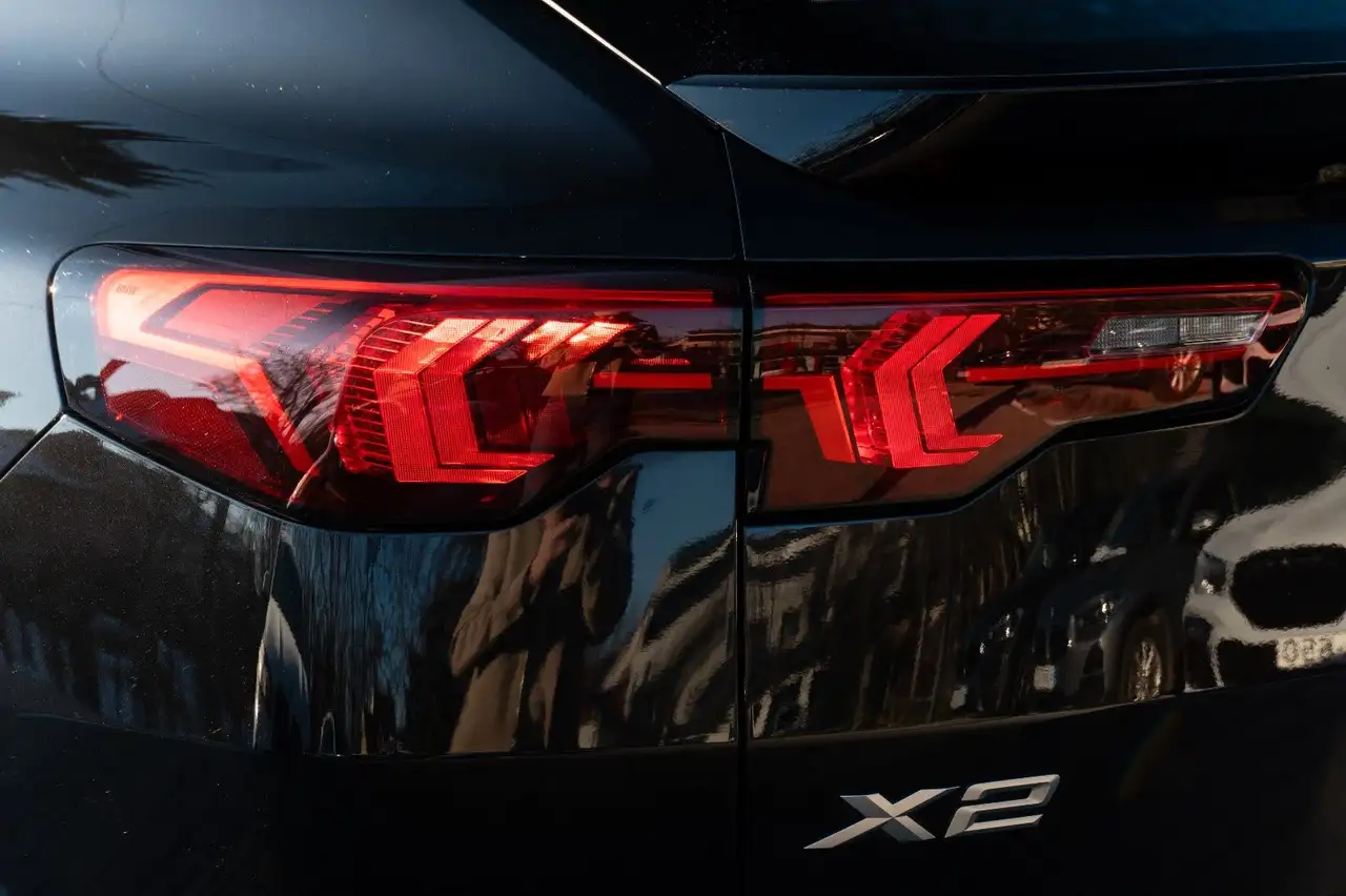 BMW X2 7