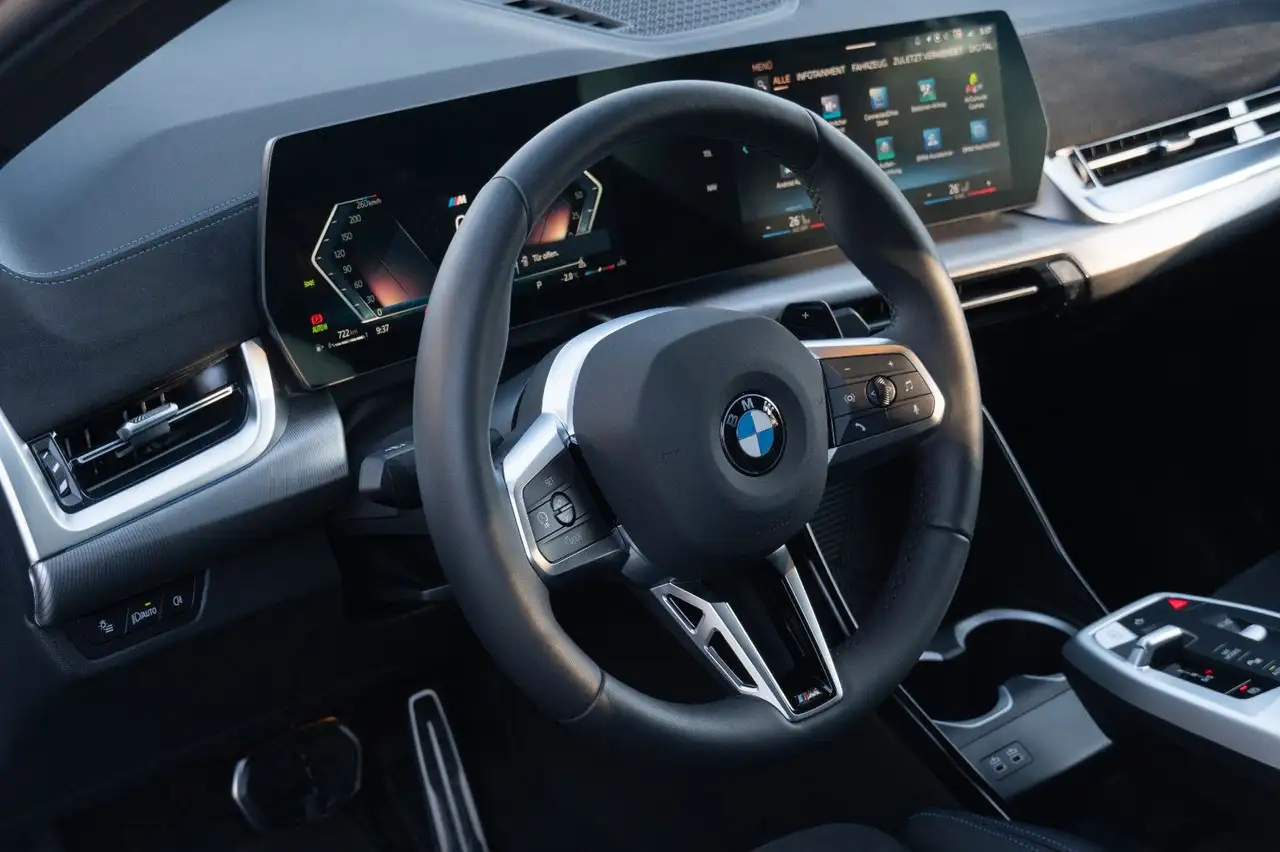 BMW X2 13