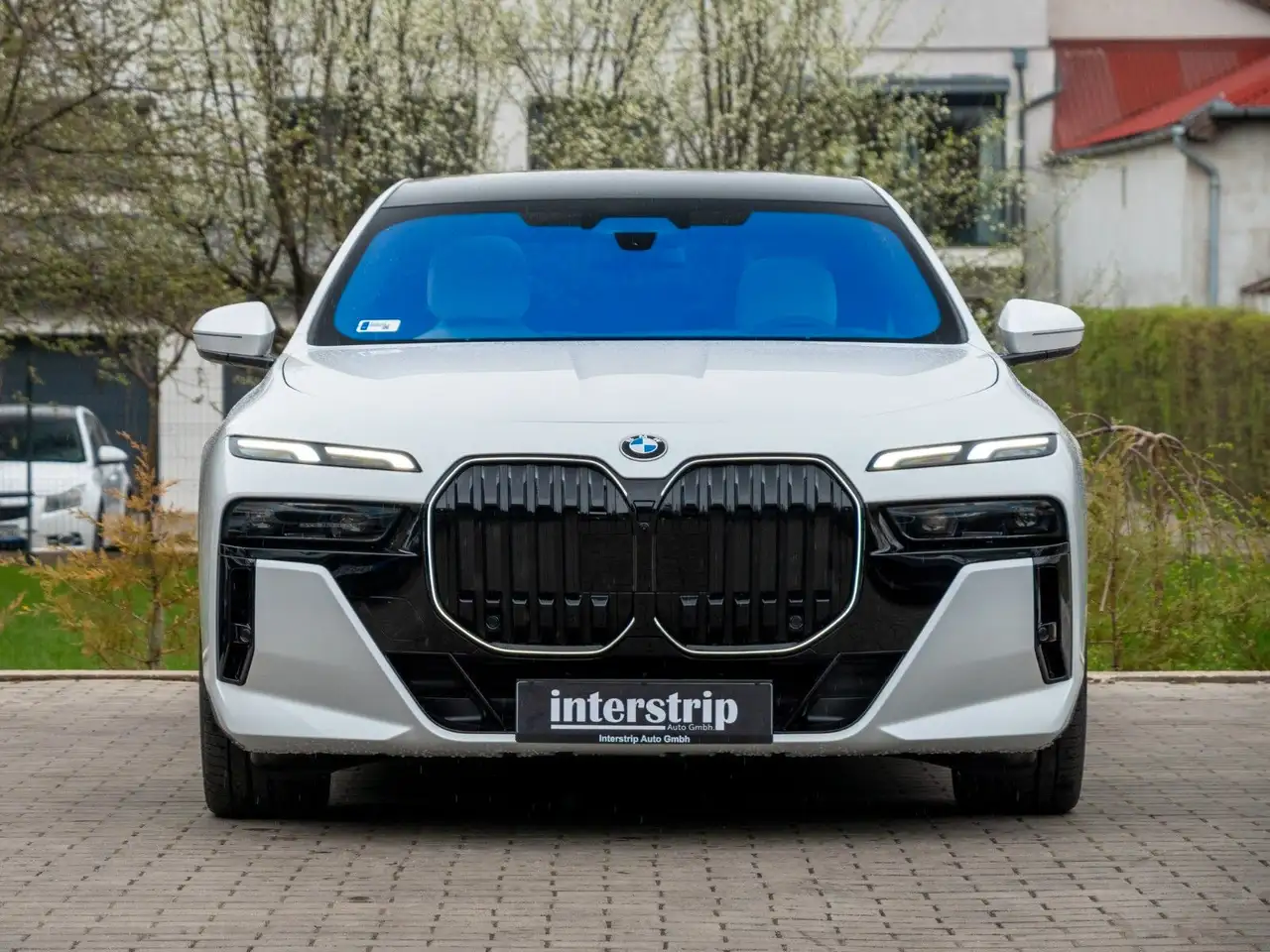 BMW 740 2