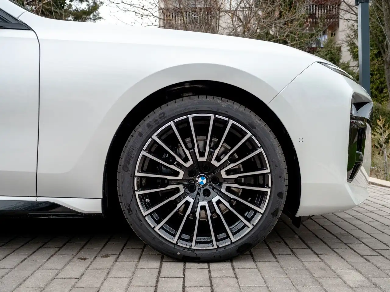 BMW 740 10