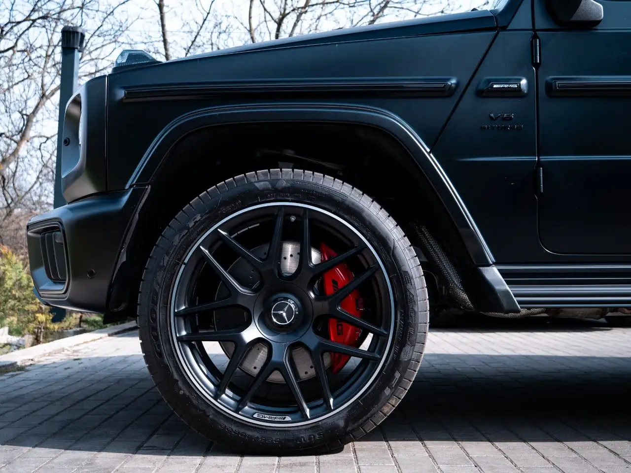 Mercedes-Benz G 63 9