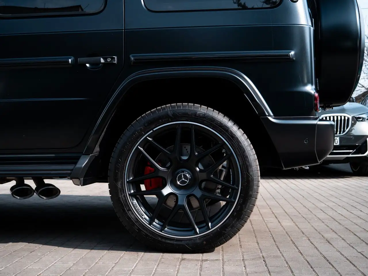 Mercedes-Benz G 63 10