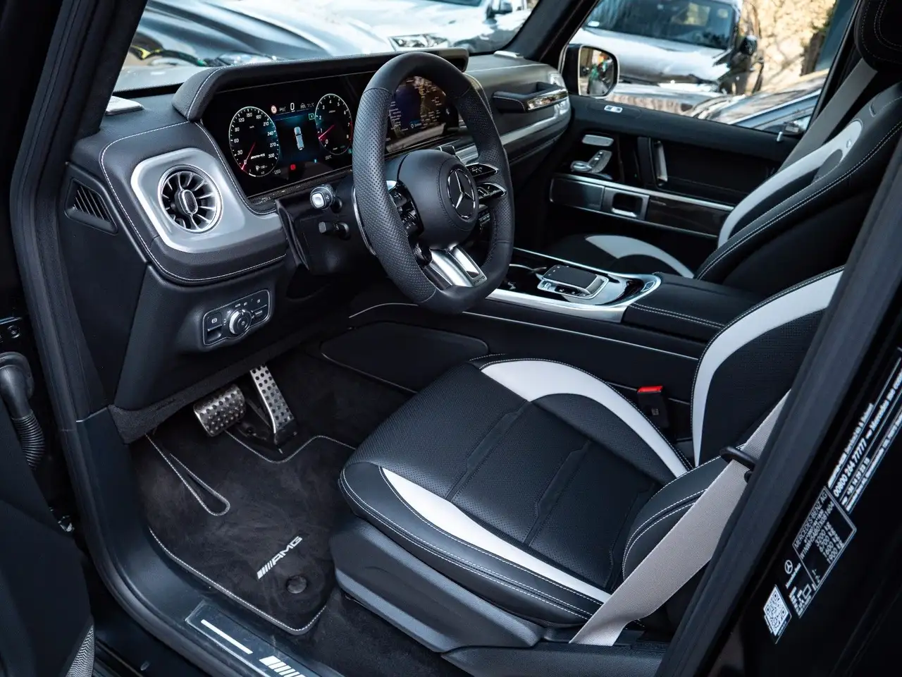 Mercedes-Benz G 63 13