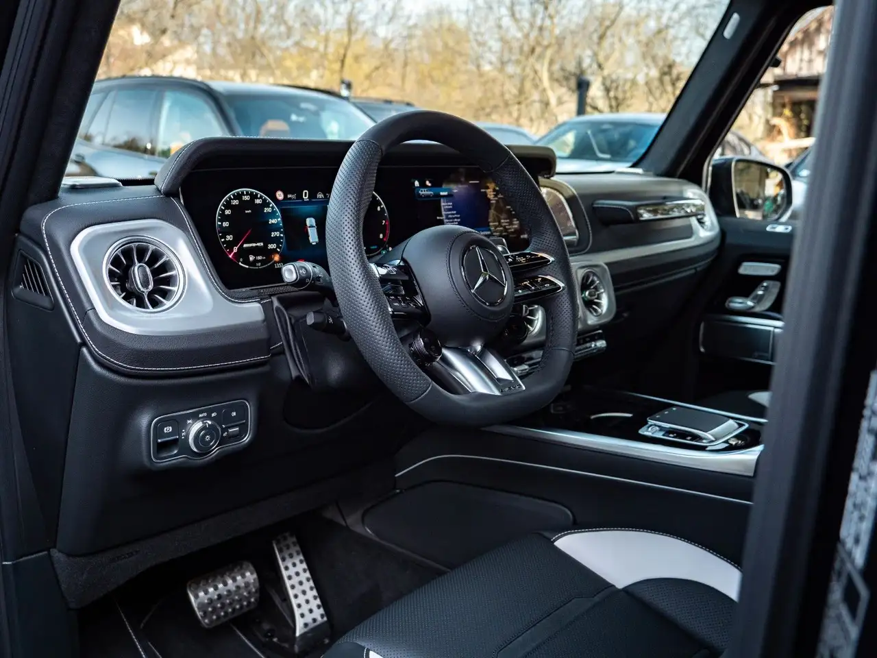 Mercedes-Benz G 63 14