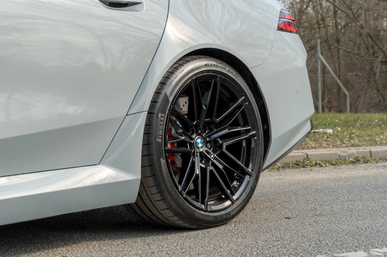 BMW M5 2026 10