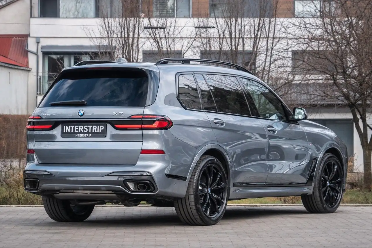 BMW X7 6