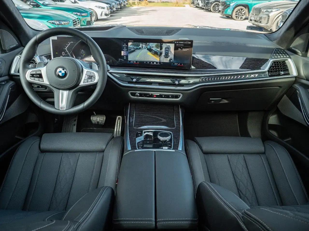 BMW X7 13